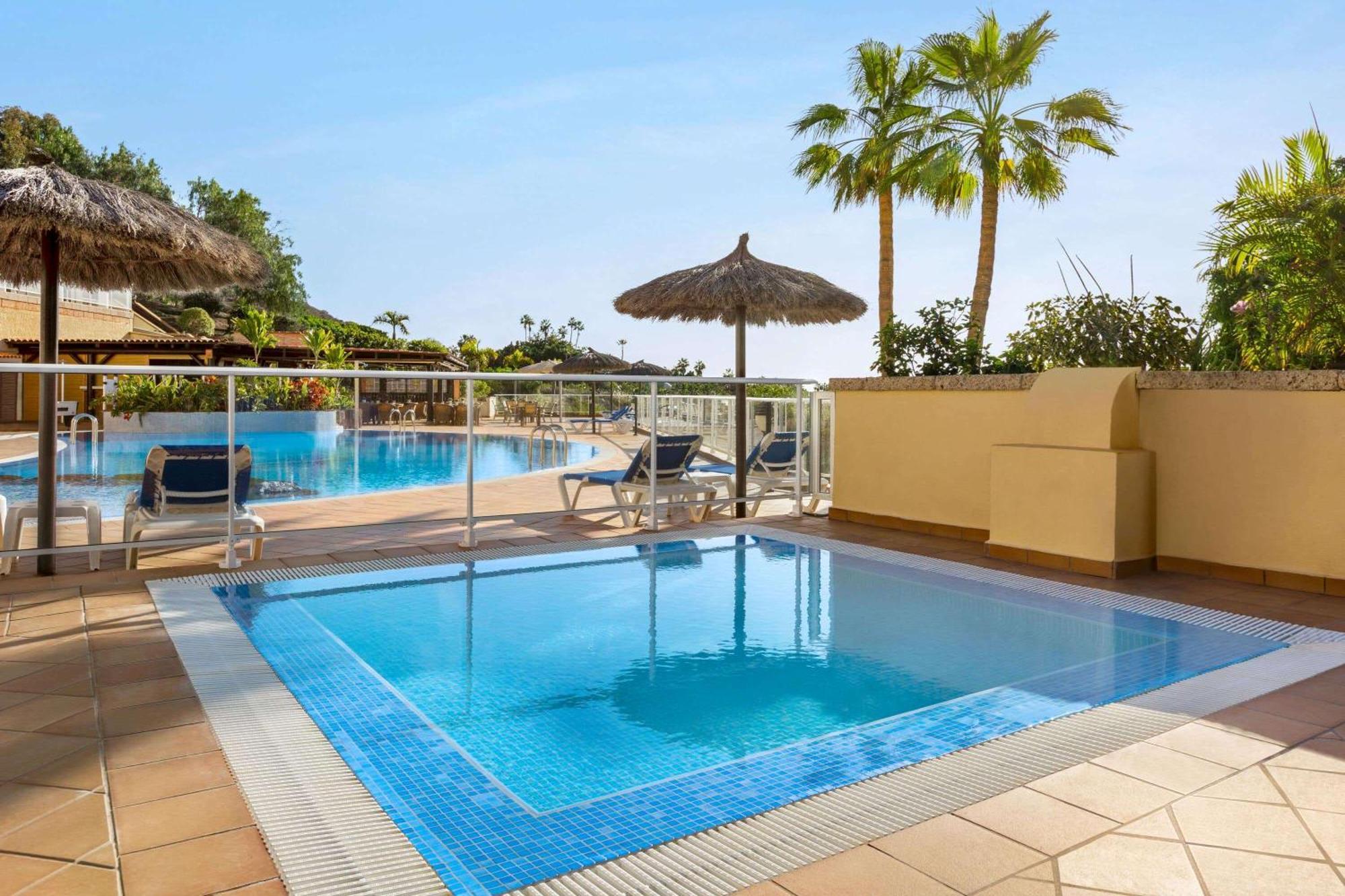 Wyndham Residences Costa Adeje Екстер'єр фото