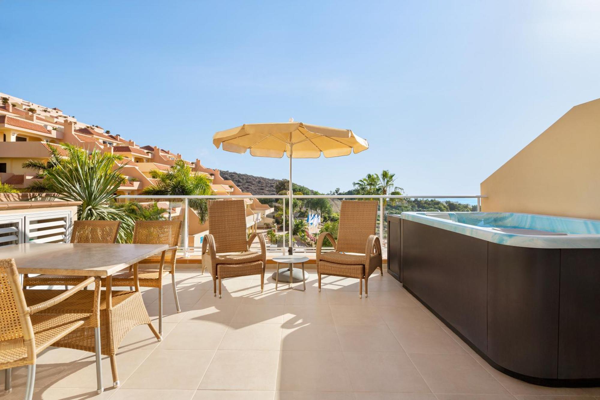 Wyndham Residences Costa Adeje Екстер'єр фото